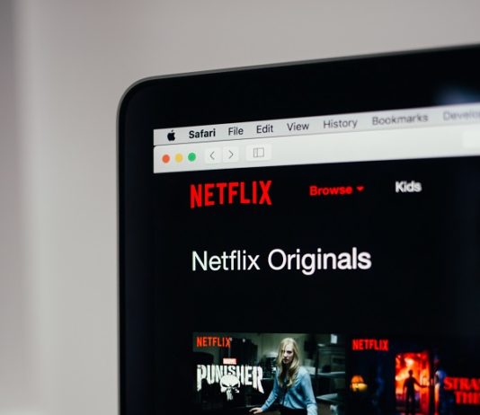 ارتفاع أسهم Netflix مع اندفاع وول ستريت بسبب نمو قوي في عدد المشتركين ارتفاع أسهم Netflix مع اندفاع وول ستريت بسبب نمو قوي في عدد المشتركين