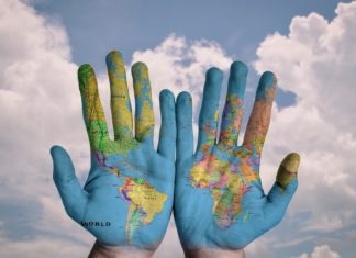 أفضل 10 بلدان صديقة للمهاجرين إن الانتقال والاستقرار في بلد جديد هو فكرة مثيرة للغاية بالنسبة للكثير من الناس. لكن شروط الهجرة تختلف من بلد إلى آخر. لذا ، إذن كيف يمكنك اختيار الوجهة المثالية للهجرة؟