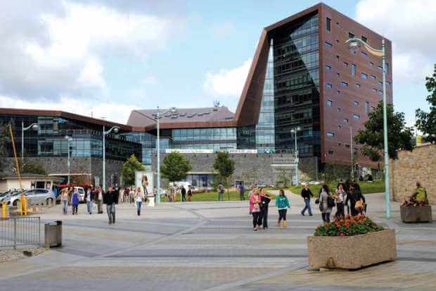 جامعة بليموث - University of Plymouth