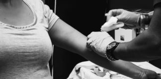 إكتشاف اسطوري يكشف العلاقة بين لقاح شائع ونسبة الوفيات بفيروس كورونا إكتشاف اسطوري يكشف العلاقة بين لقاح شائع ونسبة الوفيات بفيروس كورونا